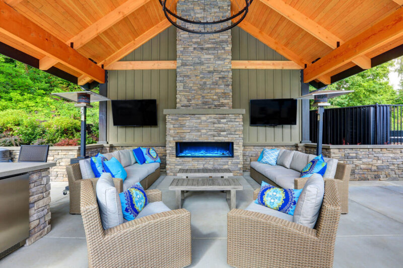 Modern Flames Landscape Pro Multi 56 inch Electric Fireplace outdoor installation - LPM-5616