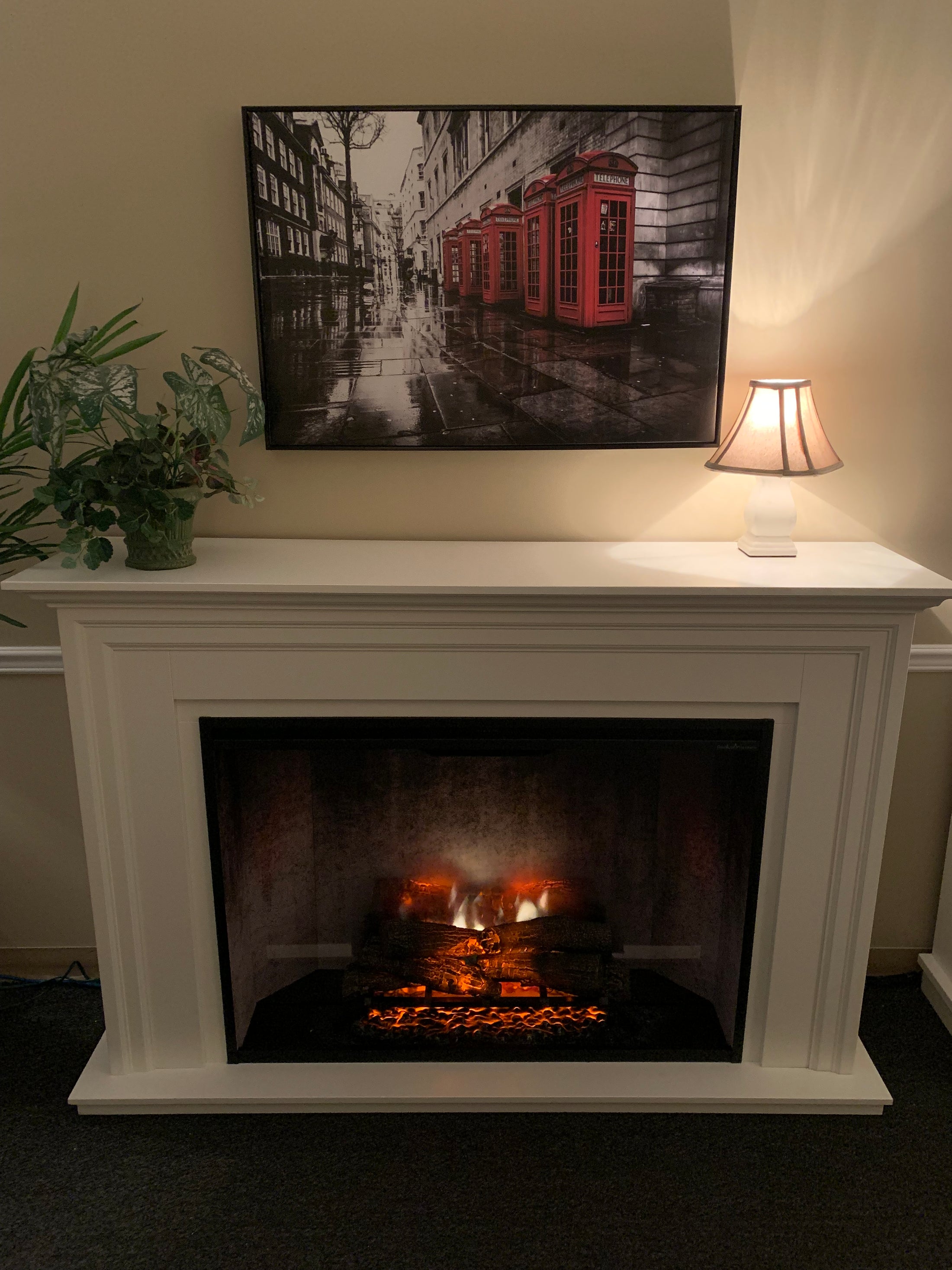 The Olympus Custom Mantel flame detail